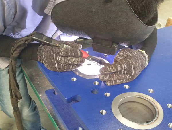 釬焊板式換熱器常見(jiàn)故障類(lèi)型有哪些？如何維修？